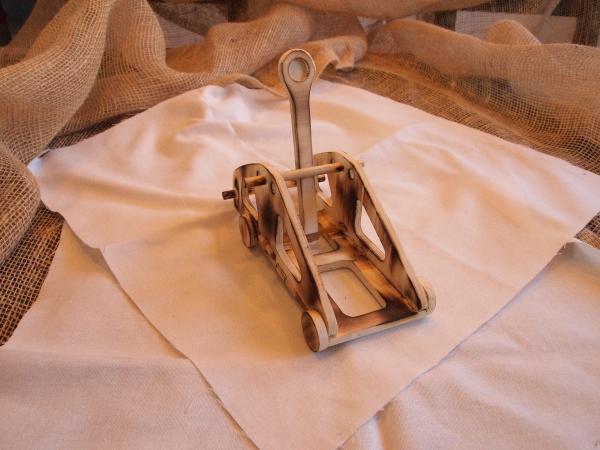 Tisch-Katapult Schräg Vorne